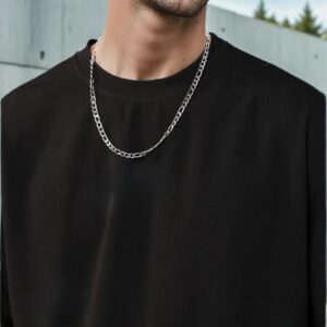 Black half-sleeve round neck classic T-shirt for men