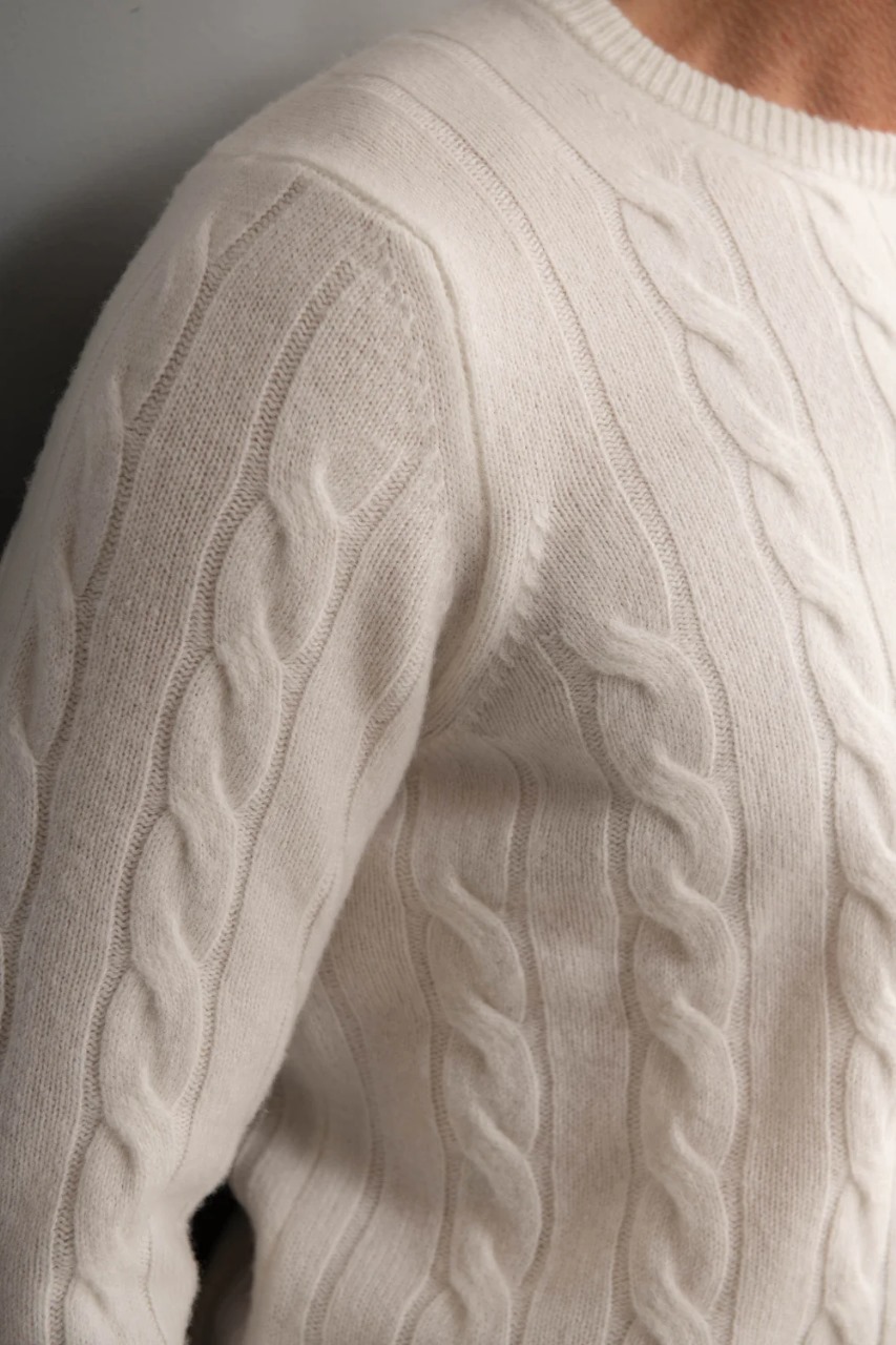 white textured long sleeve sweater img3 Men's white textured sweater with a classic knit pattern and a comfortable, relaxed fit